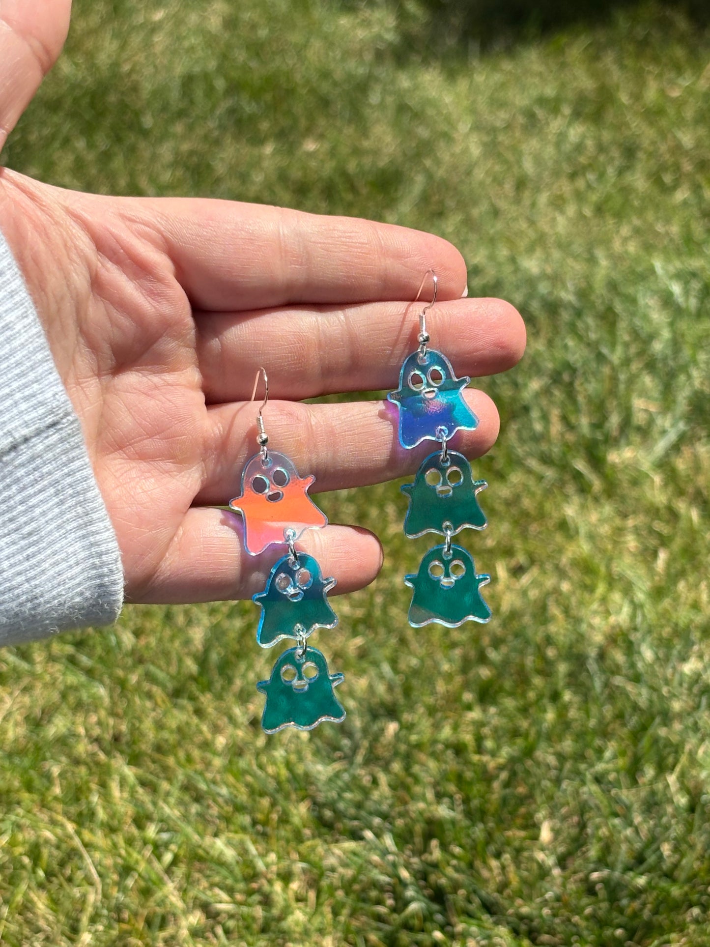 Iridescent Ghosts 