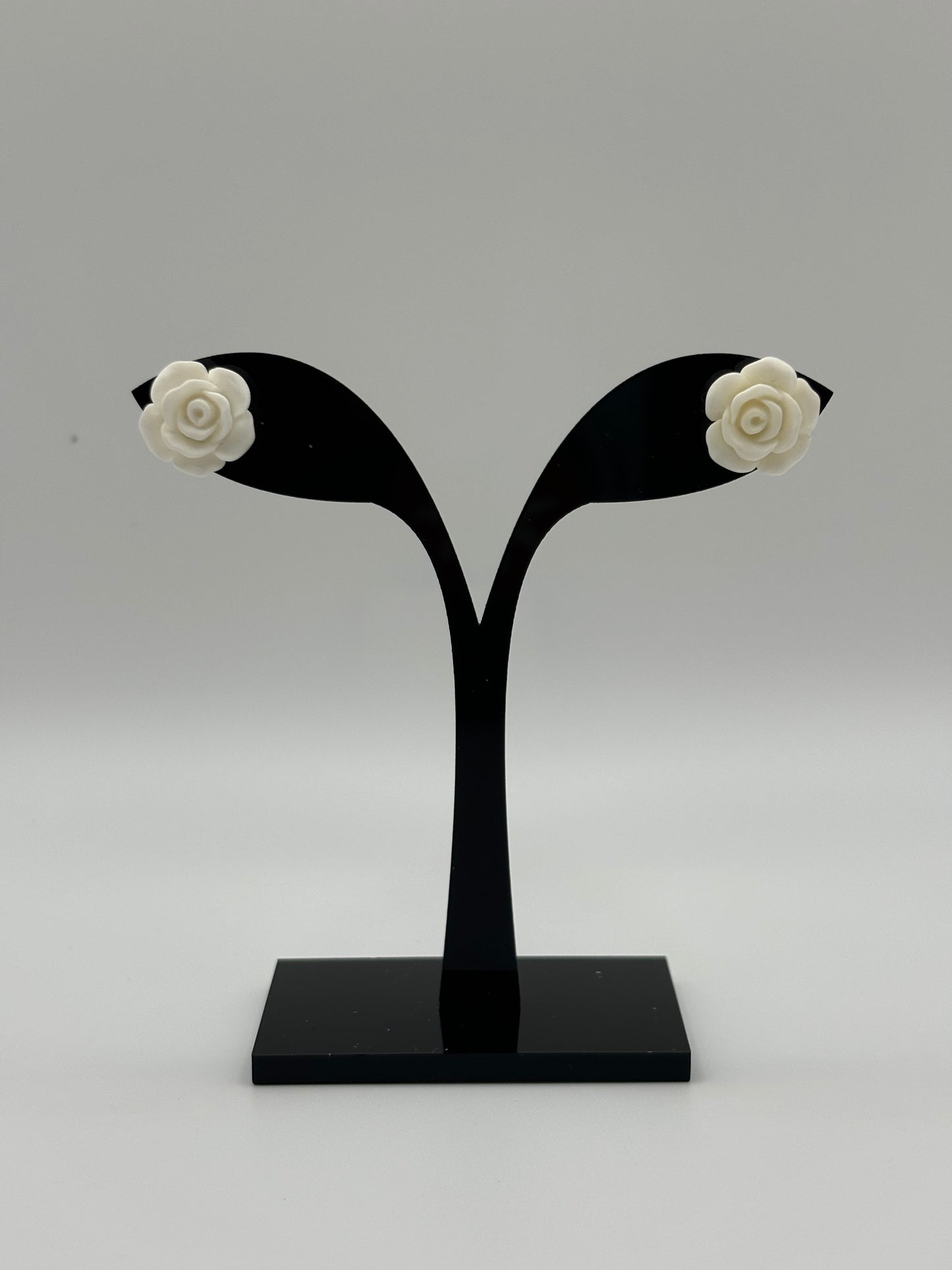 Matt White Rose