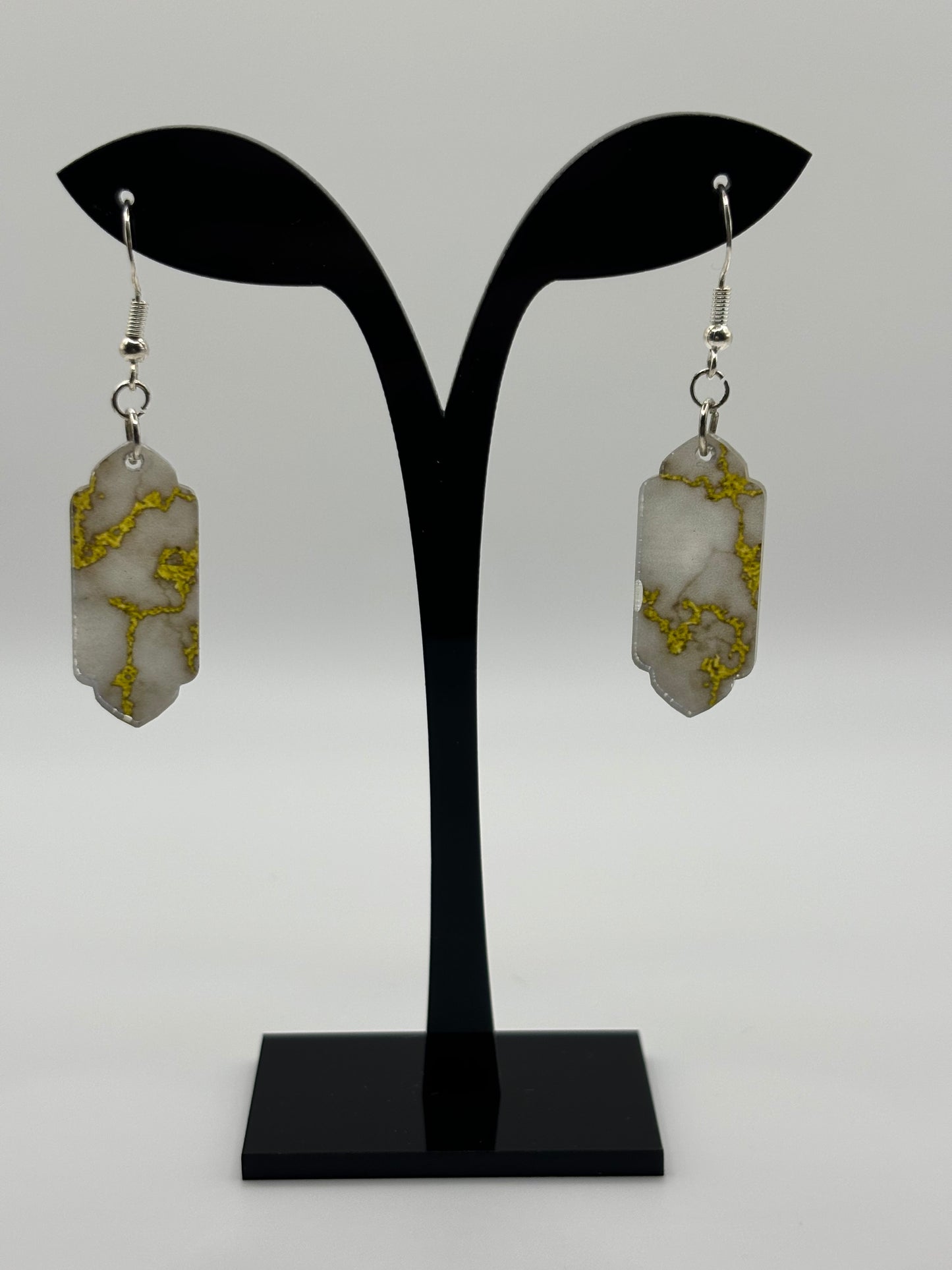 Shimmery Golden Marble